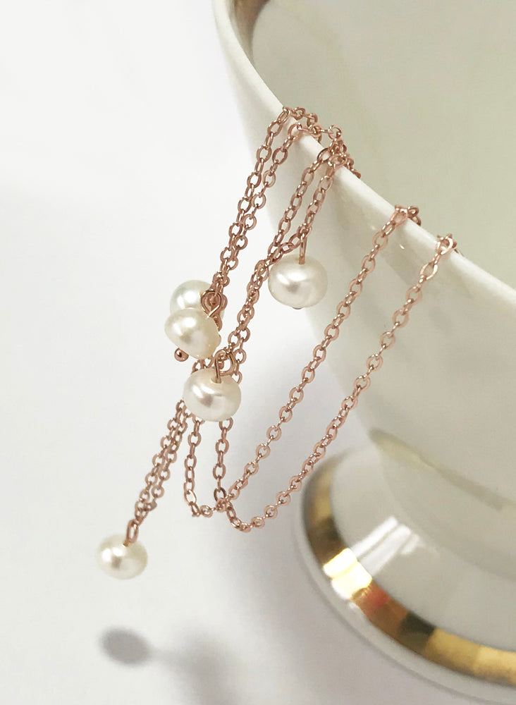A24021 tanzende Perlen Kette