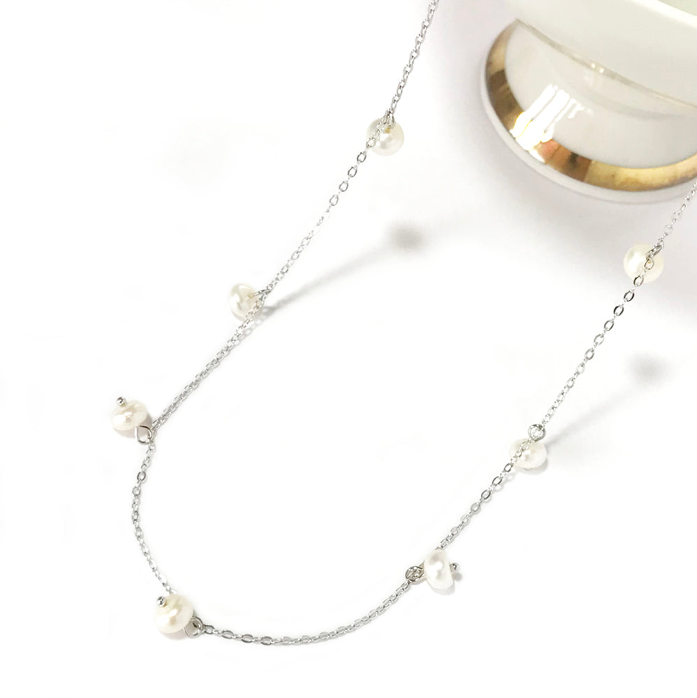 A24021 tanzende Perlen Kette