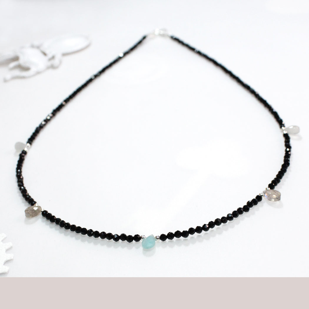 AN1010 Spinell blau Kette
