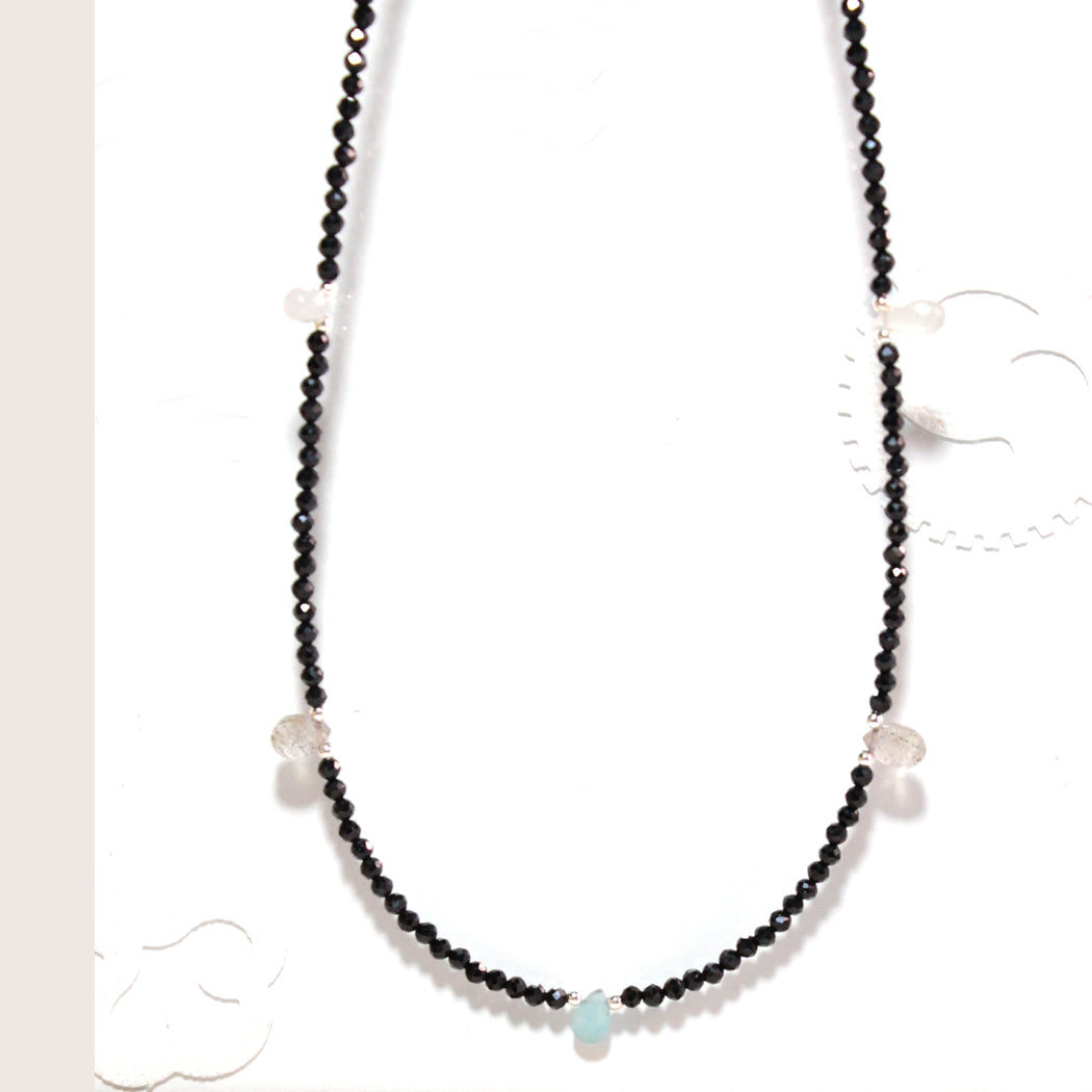 AN1010 Spinell blau Kette